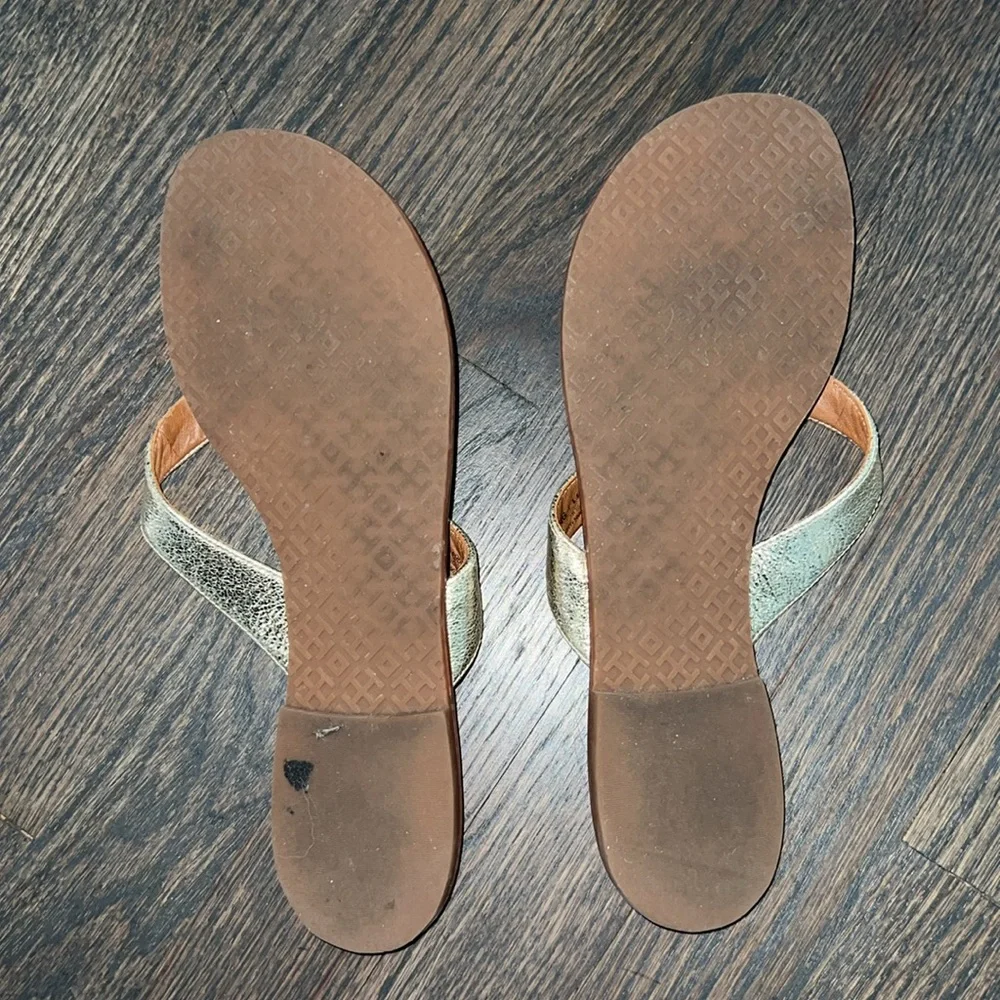Tory Burch Gold Sandal-Authentic-EUC
